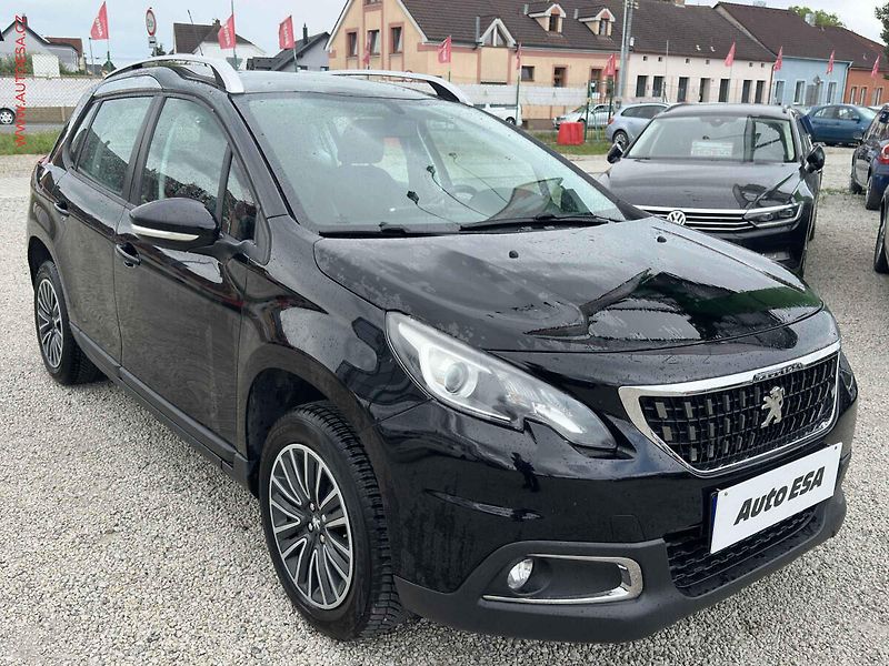 Peugeot 2008 (2017) 1.2 PT - fotografie inzerátu