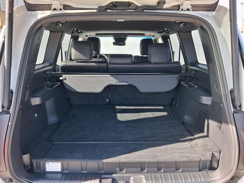 Toyota Land Cruiser 2.8 D-4D 6AT Executive MHEV AW - fotka 10 z 29