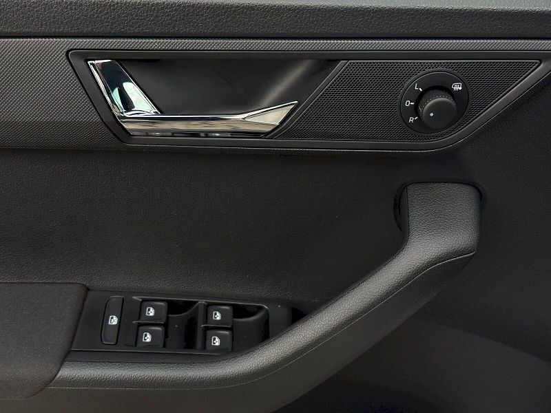 Škoda Fabia (2022) Combi 1.0 TSI 70 kW - fotka 8 z 21
