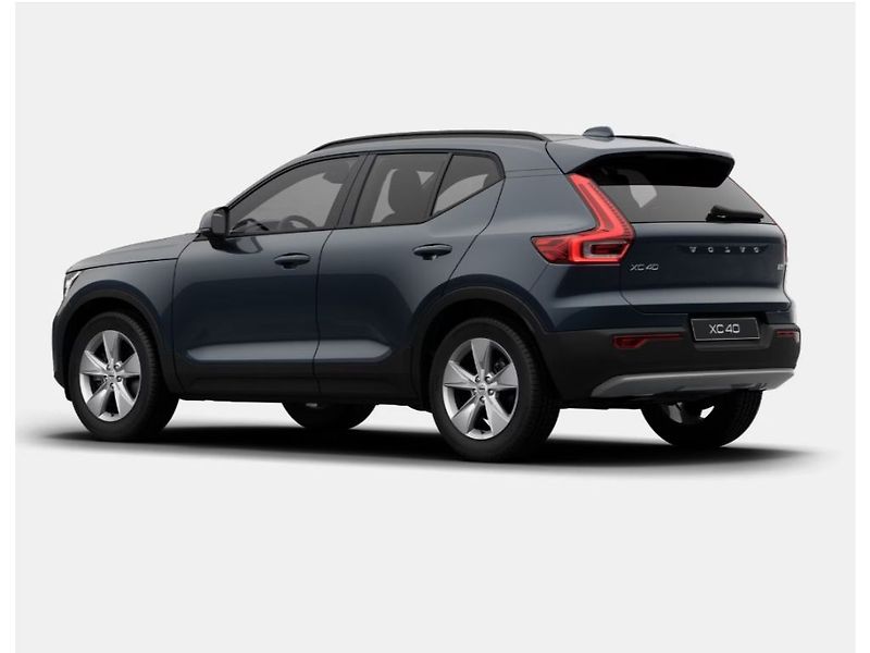 Volvo XC40 CORE B3 120kW - fotka 7 z 10