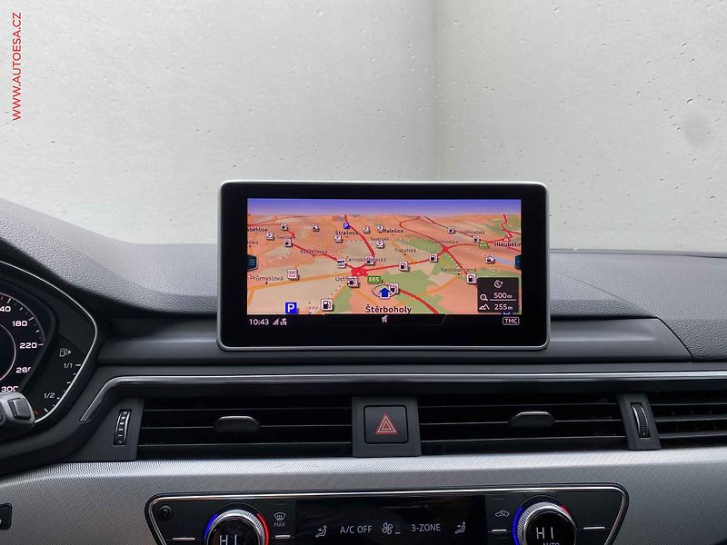 Audi A4 (2019) 2.0 TDi, S-line, AT, LED - fotka 18 z 19
