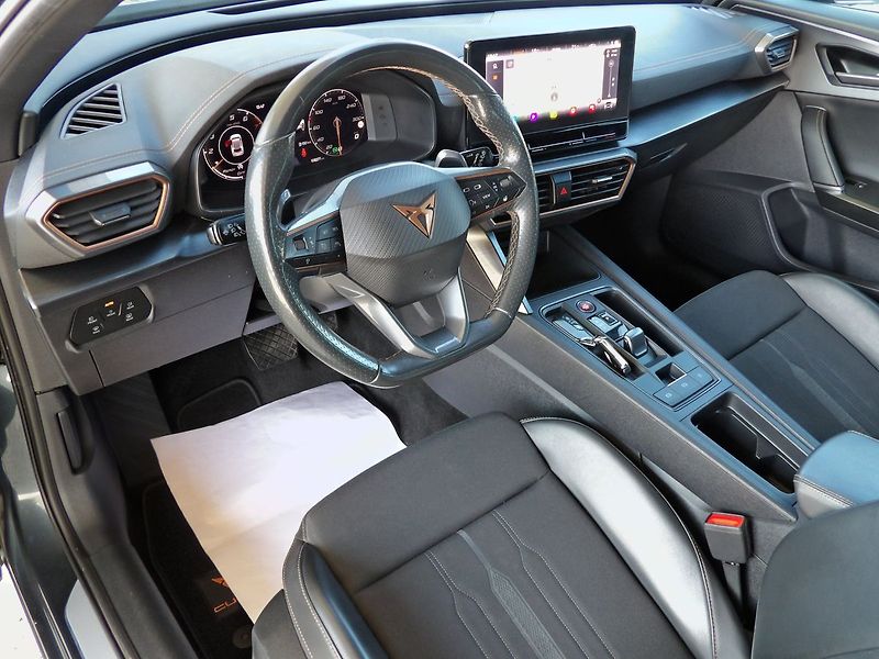Cupra Formentor 1.5TSI DSG Virtual LED ACC - fotka 23 z 35