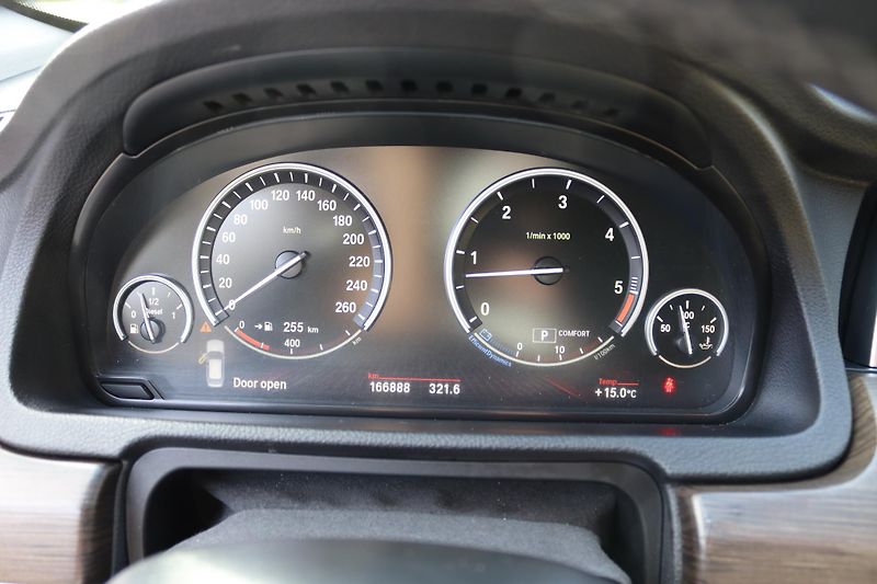 BMW Řada 5 535D GT XDRIVE F07 DPH - fotka 24 z 50