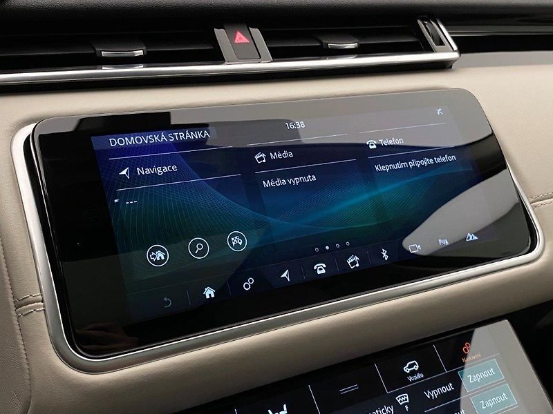 Land Rover Range Rover Velar (2018) - fotka 23 z 40