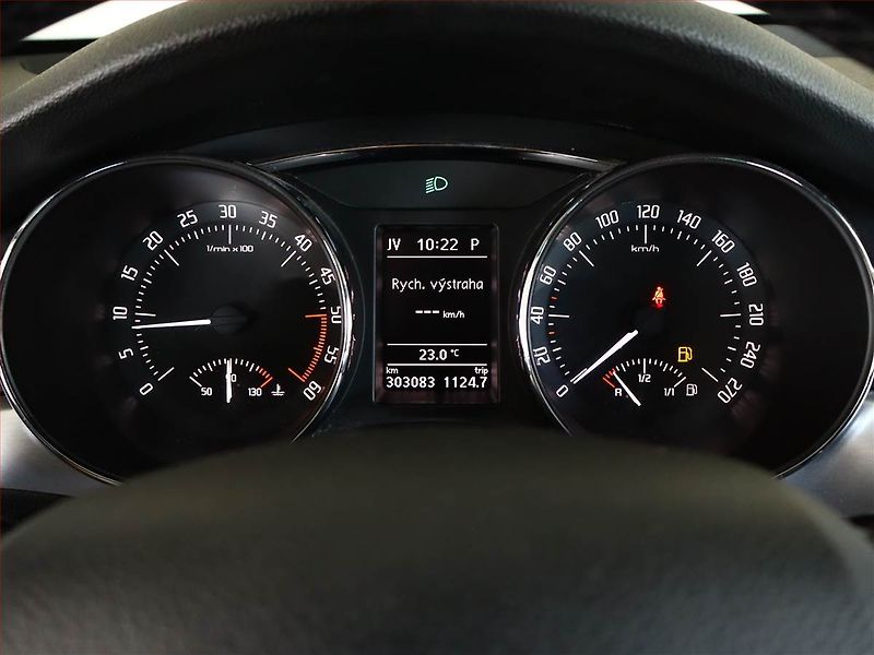Škoda Superb (2014) Ambition 2.0 TDI, Automat - fotka 9 z 16