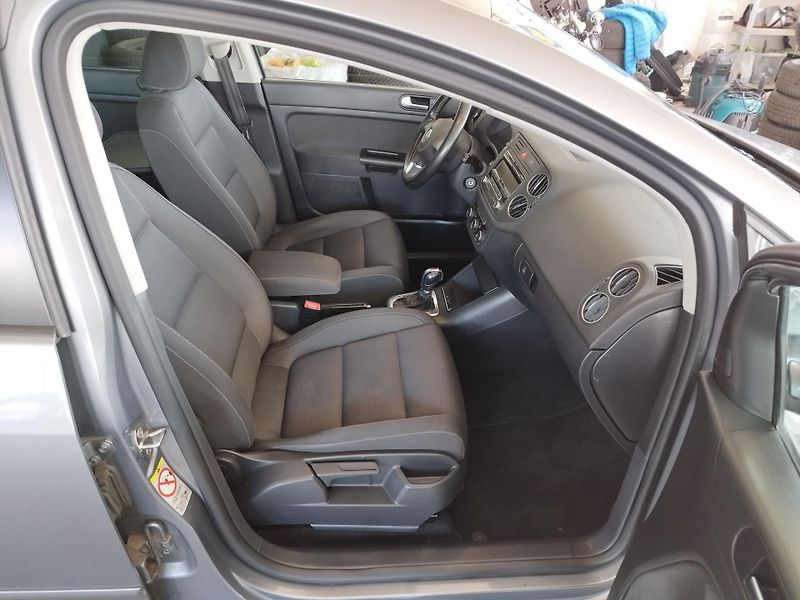 Volkswagen Golf Plus (2011) 1,2TSI,77KW,DSG,ALU,TAŽ,SER.K - fotka 17 z 42