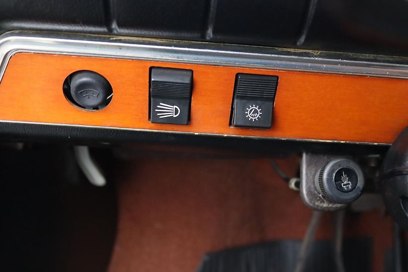 Fiat 124 1974 FIAT 124 SERIE III - fotka 27 z 50