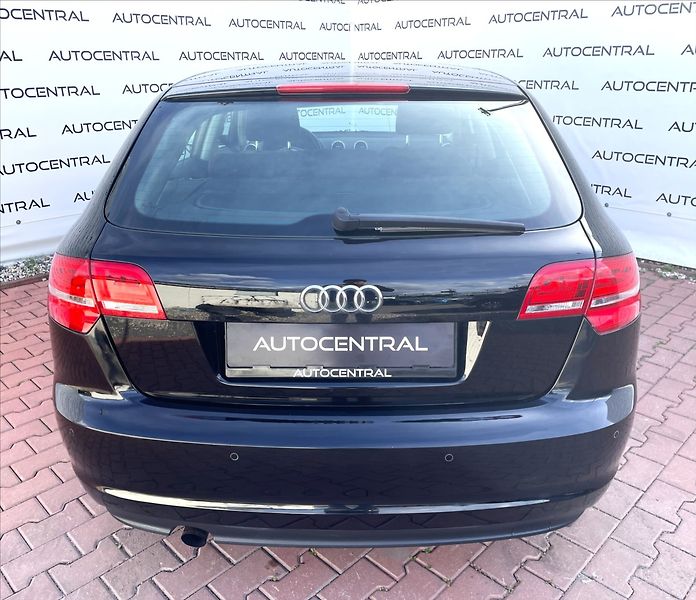 Audi A3 1,2 TFSI Sportback 77kw servis - fotka 5 z 23