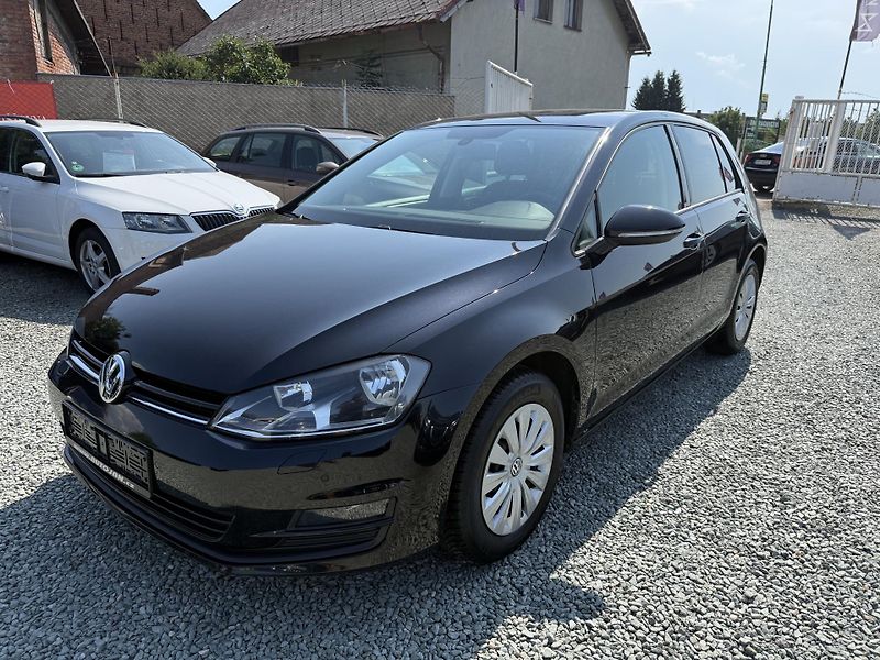 Volkswagen Golf 1.2 TSI DIGIKLIMA  - fotka 3 z 13