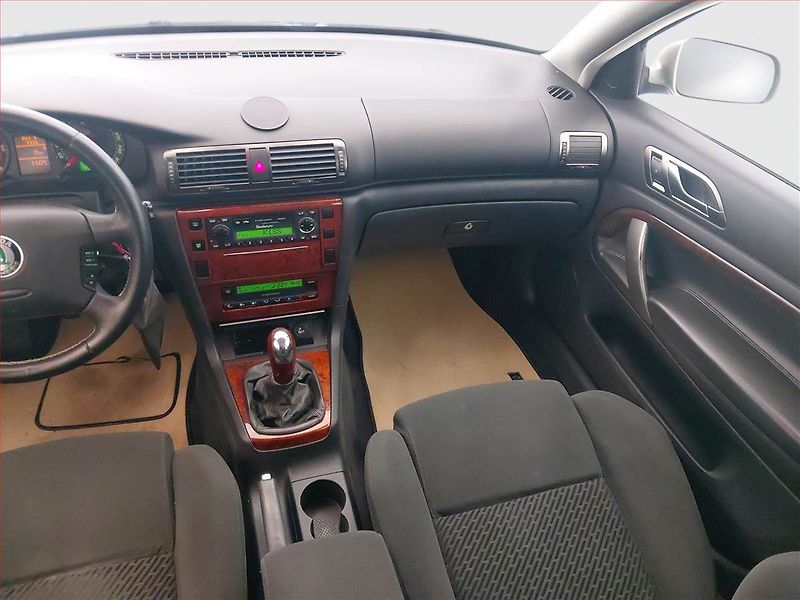 Škoda Superb (2003) Ambiente 2.5 TDI, Eko.zaplacen - fotka 8 z 14
