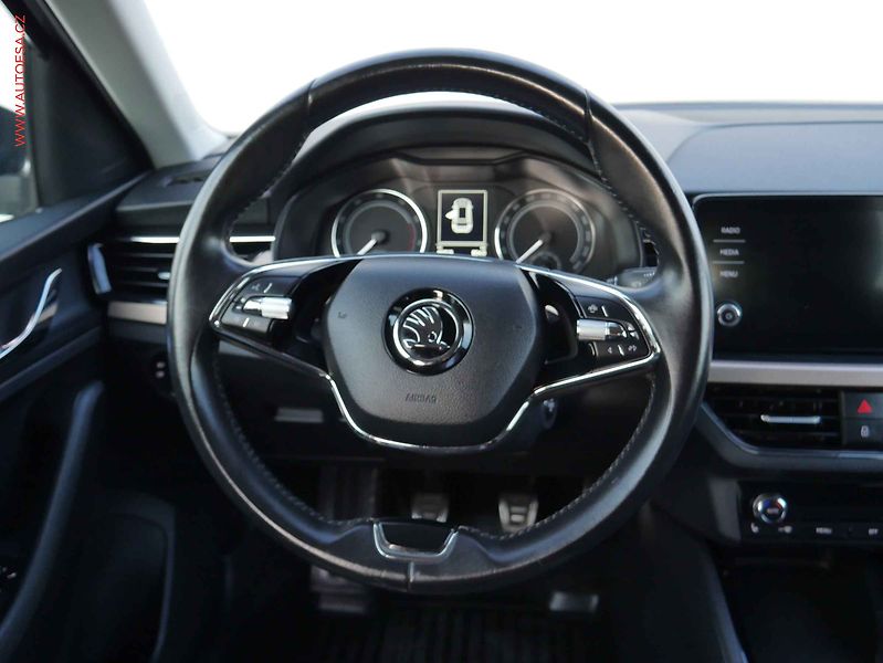 Škoda Kamiq (2021) 1.0 TSi, ČR, Style - fotka 14 z 16