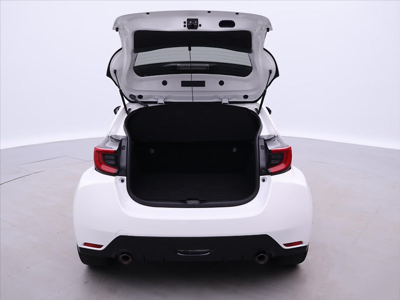 Toyota GR Yaris Four 1,6 T 192kW 4WD DPH - fotka 9 z 35