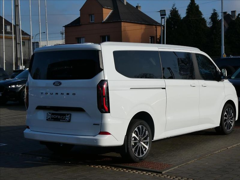 Ford Tourneo Custom 2,0 L2,TITANIUM X,8Míst,AWD - fotka 7 z 44