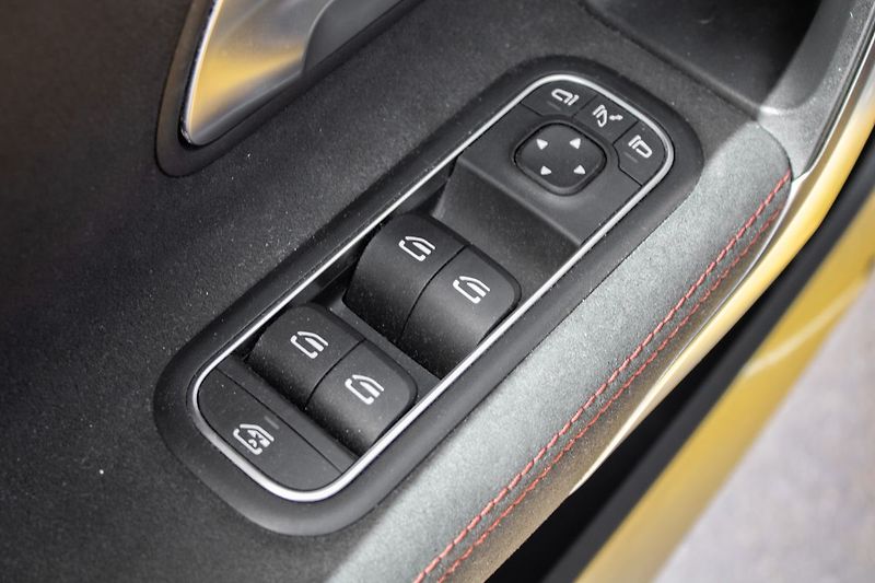 Mercedes-Benz Třídy A - fotka 15 z 25