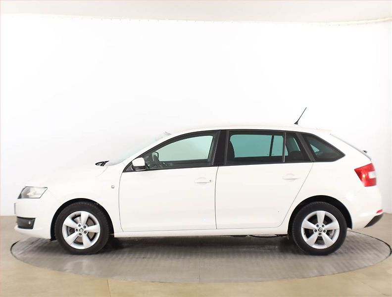 Škoda Rapid (2015) Spaceback 1.6 TDI, Automat - fotka 3 z 17