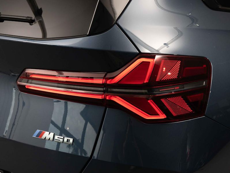 BMW X3 M50 xDrive - fotka 10 z 22