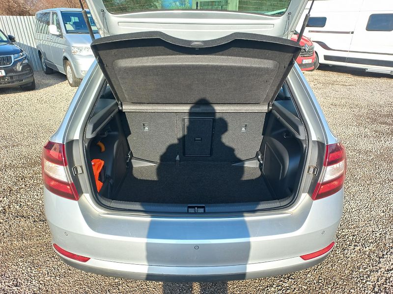 Škoda Rapid (2016) 1.4TDi 66kW ČR DPH - fotka 12 z 18