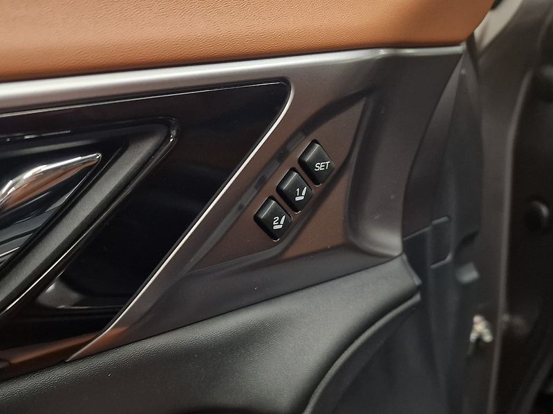 Subaru Outback (2022) 2.5 TOURING 2022 | Záruka - fotka 21 z 66