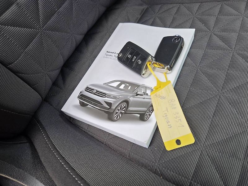 Volkswagen Tiguan (2021) 2.0 TDI DSG - fotka 46 z 46