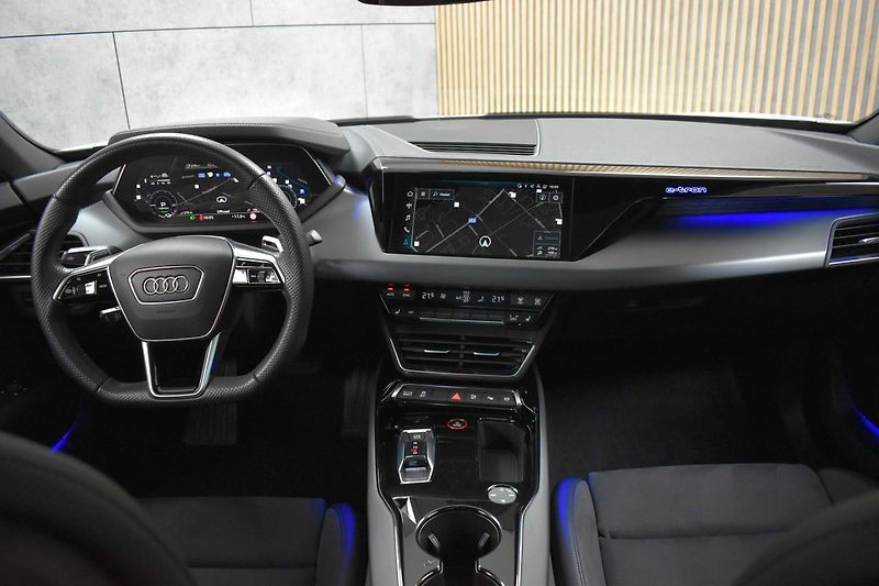 Audi e-tron 93kWh QUATTRO*B&O*AIR*ACC*DPH* - fotka 7 z 50