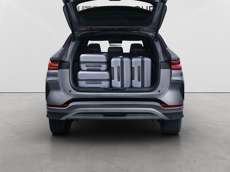 BYD Seal U (2026) DM-i Design 324k 4x4 - fotka 13 z 13