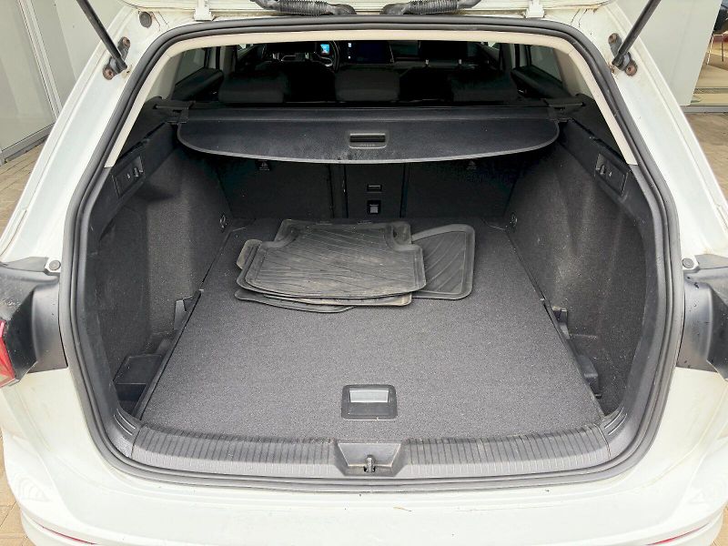 Volkswagen Golf Variant (2021) Style 1.5 TSI / 110 kW M6 - fotka 20 z 26