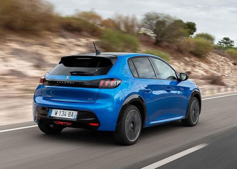 Peugeot chystá příliv svých elektrifikovaných aut.