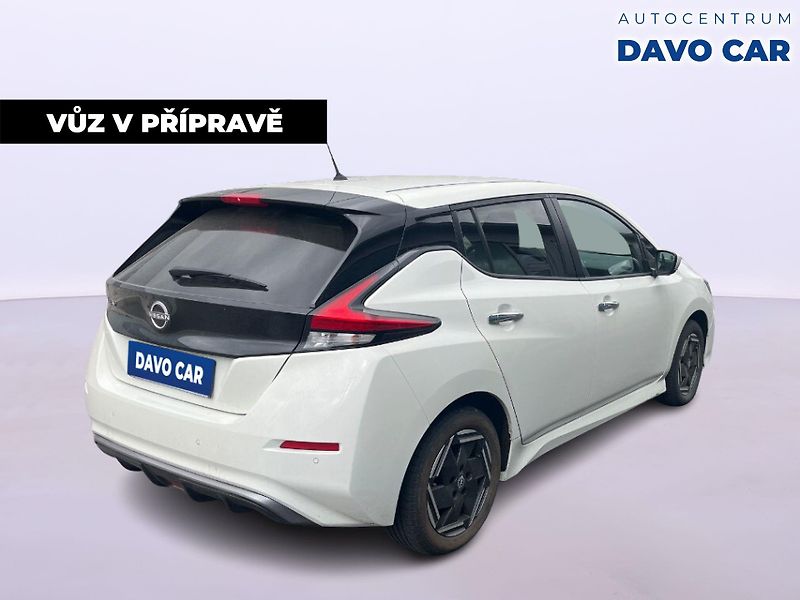 Nissan Leaf 110kW ACENTA 40 kWh - fotka 3 z 12