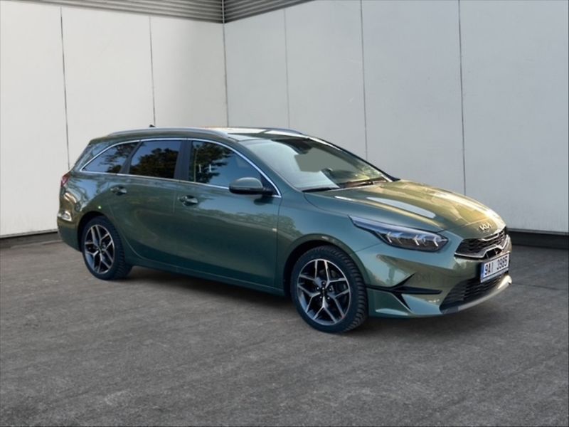Kia Ceed 1,5 T-GDI 118 Top - fotka 1 z 10