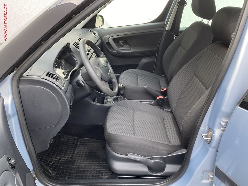Škoda Roomster (2011) 1.2 TSi, ČR, Ambition, park. - fotka 9 z 14