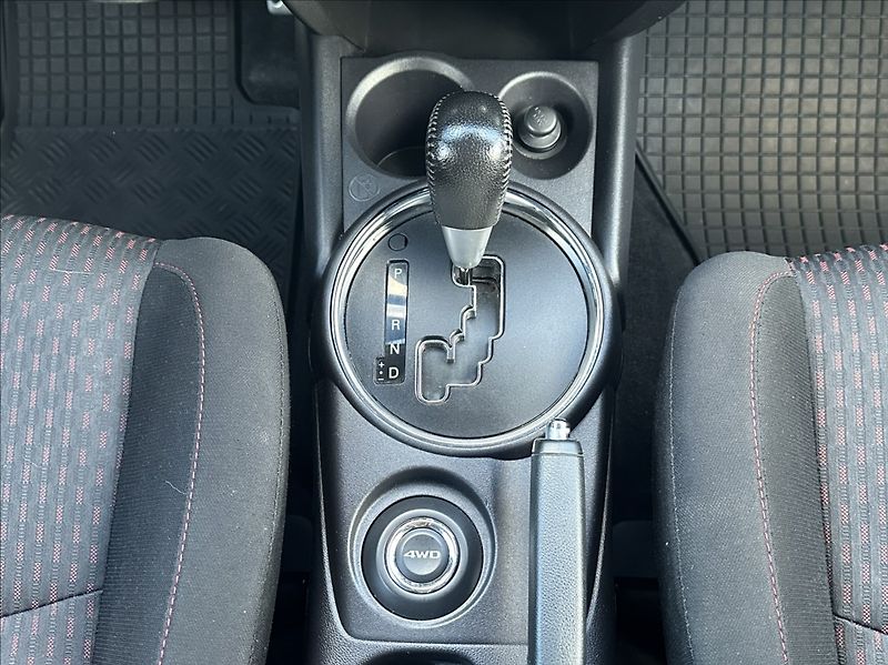 Mitsubishi ASX 2,2 DI-D 150PS  Intense+ A/T 4 - fotka 27 z 51