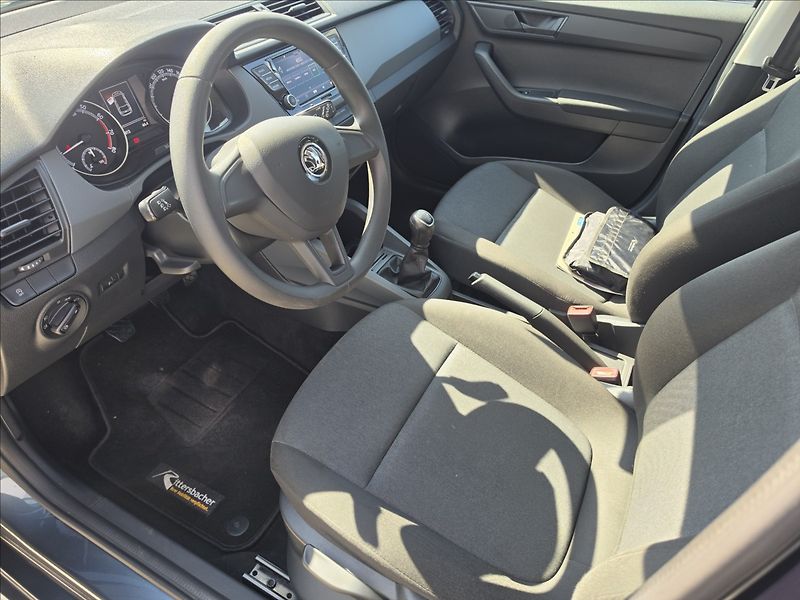 Škoda Fabia III 1,0TSi 70KW Cool 43tkm - fotka 11 z 43