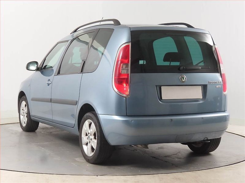 Škoda Roomster (2007) Style 1.4 16V, Tažné - fotka 4 z 13