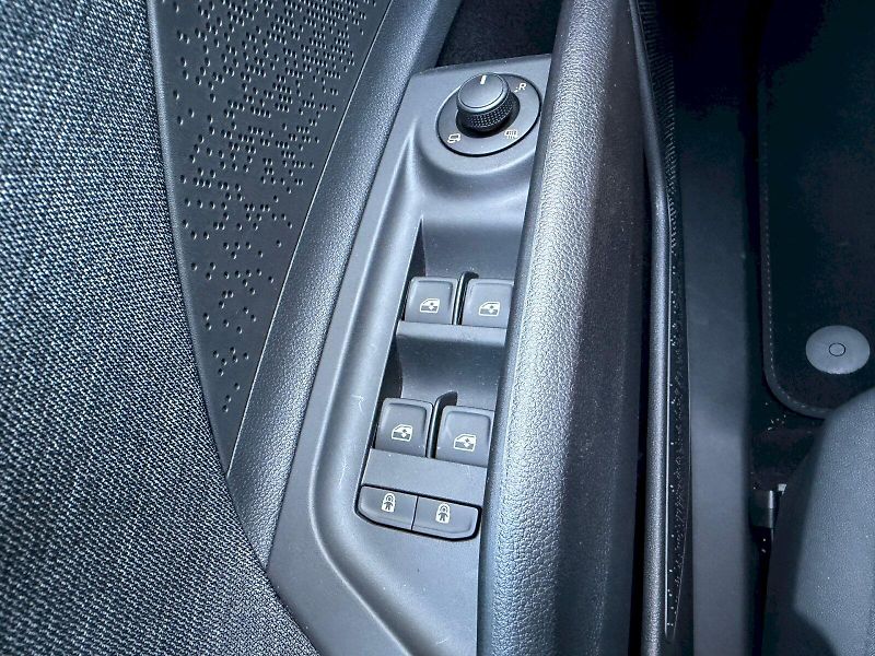Škoda Elroq (2025) Premium Loft 50 55 kWh 125 kW - fotka 10 z 35