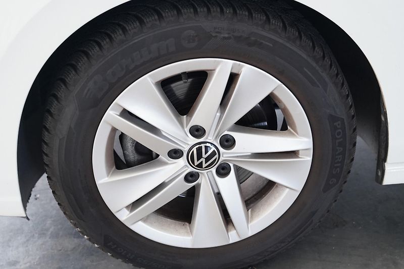 Volkswagen Golf - fotka 10 z 25
