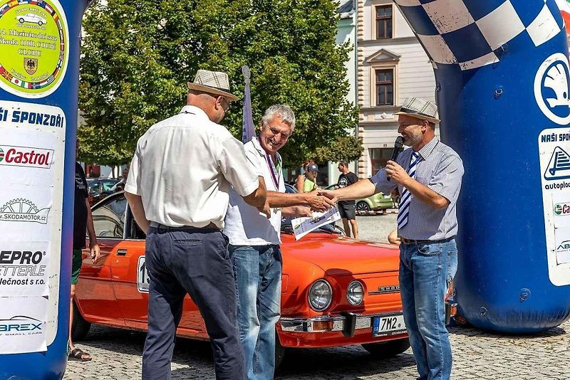 Sraz veteránů Škoda 110R v Uničově