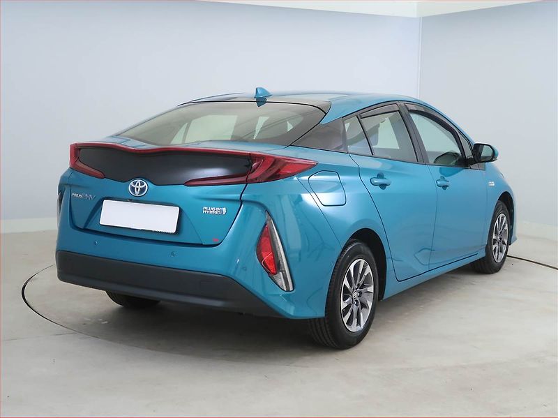 Toyota Prius (2017) 1.8 PHV - fotka 5 z 19