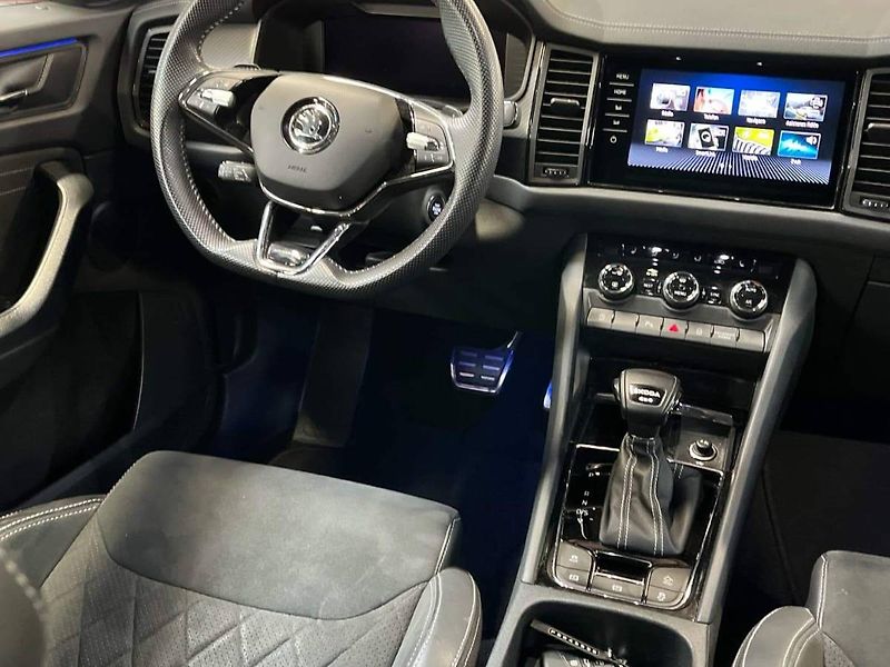 Škoda Kodiaq (2023) 2.0 TSI Sportline 4x4 - fotka 5 z 20