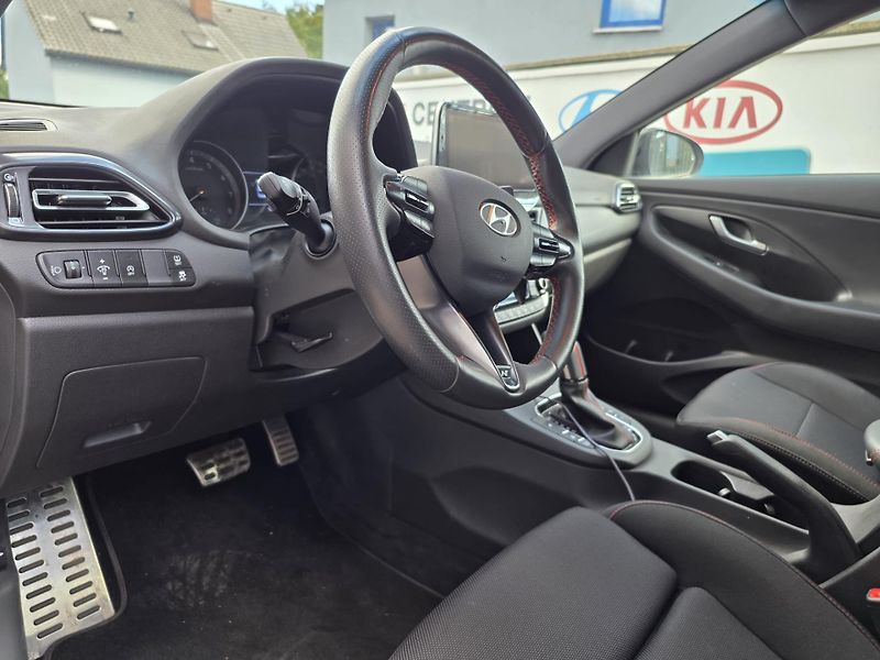 Hyundai i30 1.5-N-LINE-TOP STAV-AUTOMAT - fotka 15 z 21