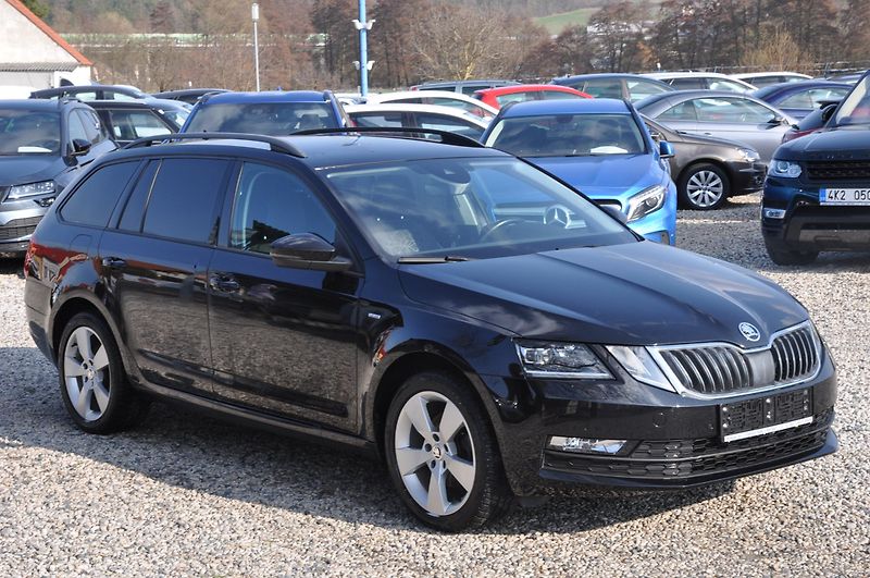 Škoda Octavia 2.0TDi 110kW 4x4 KOMBI A/T - fotka 2 z 25