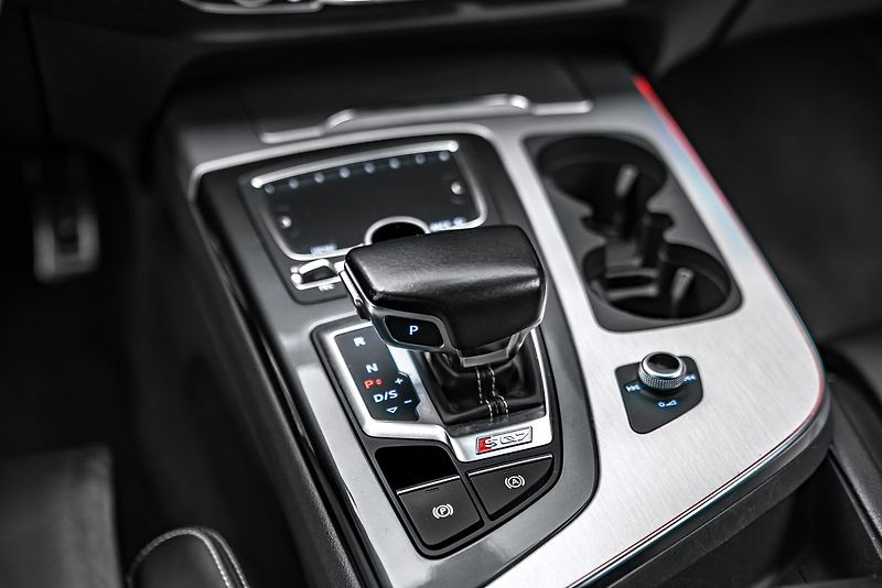 Audi SQ7 4,0TDI 7míst HuD BOSE - fotka 16 z 27