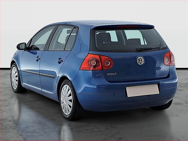 Volkswagen Golf (2005) 1.6, Automat, Serv.kniha - fotka 4 z 15
