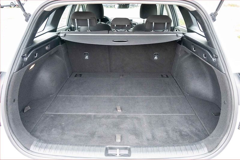 Kia Ceed (2023) Spin 1.0 T-GDI, SPIN, DPH - fotka 13 z 15