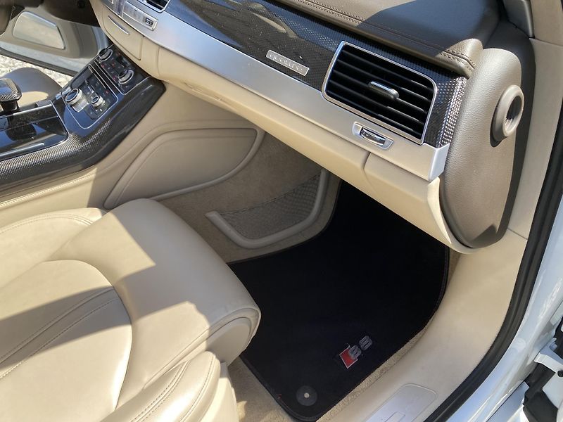 Audi A8 S8 4.0i V8 520PS CZ DPH EXTRA! - fotka 137 z 176