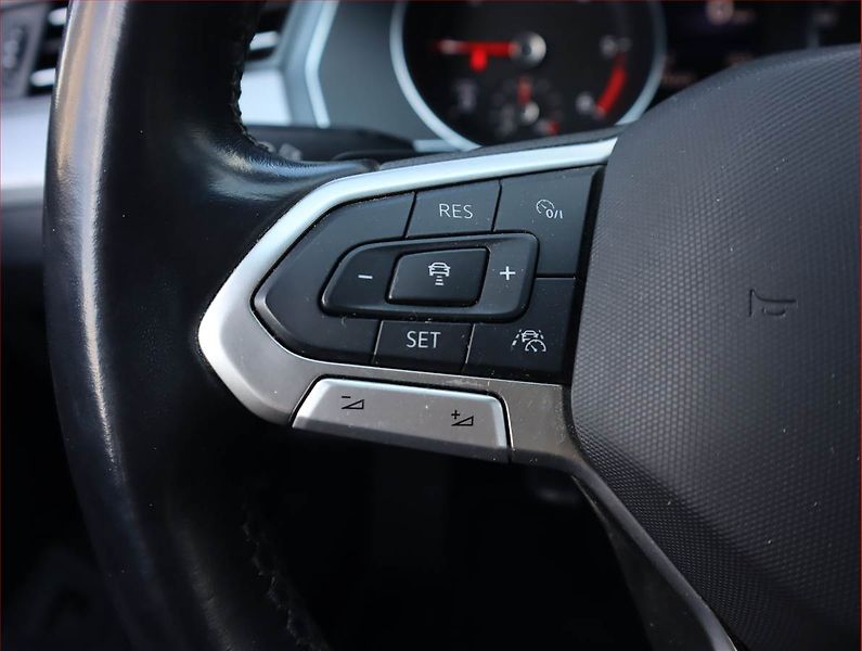 Volkswagen Passat (2021) Business 2.0 TDI, Automat - fotka 17 z 27