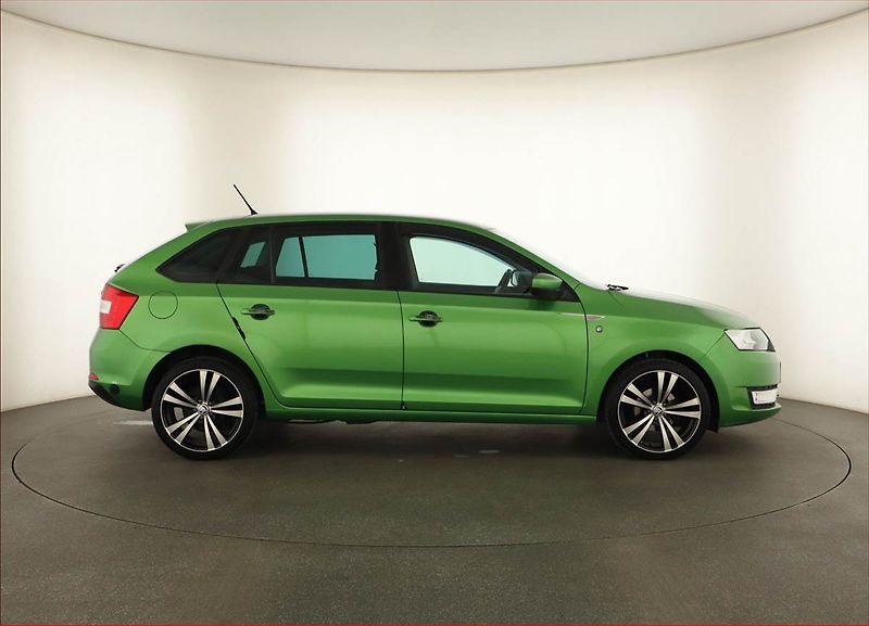 Škoda Rapid (2014) Spaceback 1.2 TSI, LPG - fotka 6 z 15
