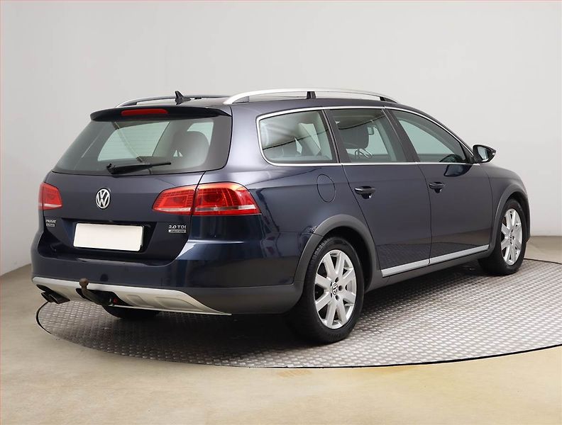 Volkswagen Passat (2012) Alltrack 2.0 TDI, 4X4 - fotka 5 z 20