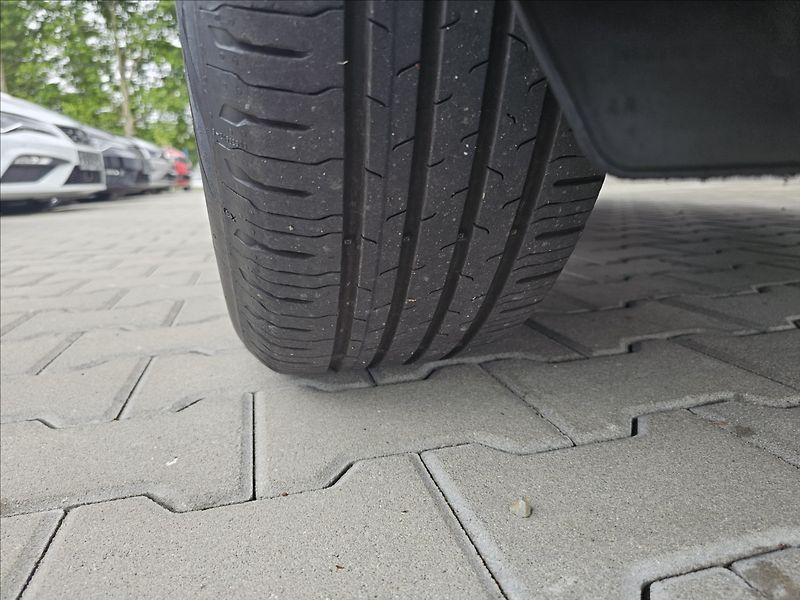 Volkswagen Tiguan 1,4 TSi 110KW COMFORTLINE - fotka 44 z 49
