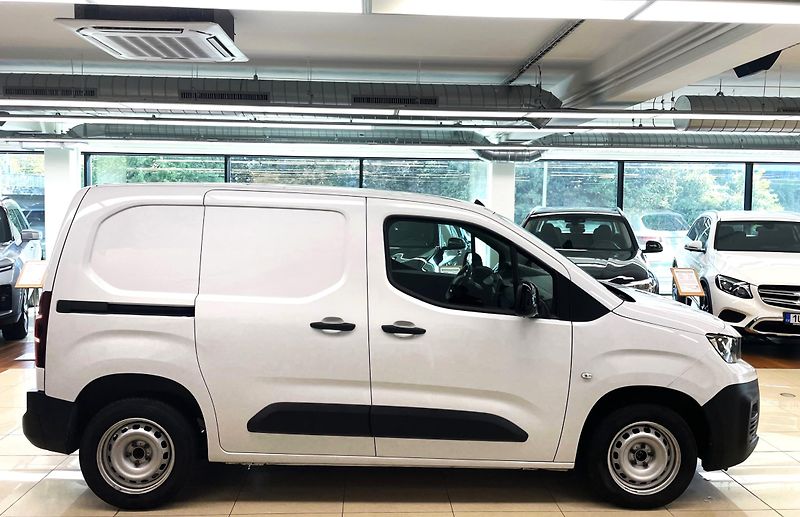 Peugeot Partner 1.5 BlueHDI, 75 kW, ČR, 1.MAJ. - fotka 7 z 22