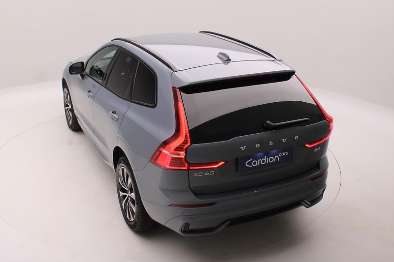 Volvo XC60 B4 AWD DARK PLUS AUT REZERVACE - fotka 17 z 48